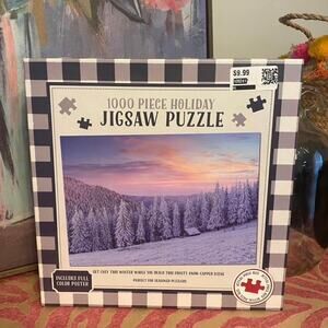 1000 Piece Holiday Snow Mountain Jigsaw Puzzle